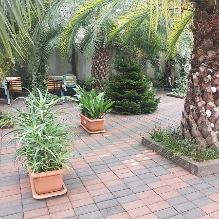 Guesthouse 97 In Batumi Батуми Экстерьер фото