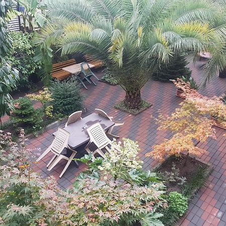 Guesthouse 97 In Batumi Батуми Экстерьер фото